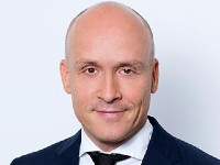 Alexander Lang Alexander Lang