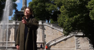 François Plassat in front of the Friedensengel during his semesters abroad in Munich at Munich Business School