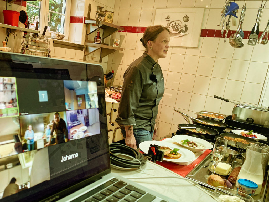 Live Online Cooking Event of the start-up Cook-it like with Gasthof Hack