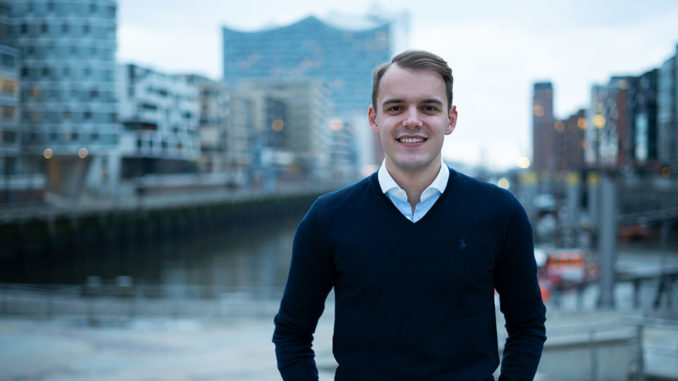 Munich Business School: Felix Schmitt Portrait of Felix Schmitt, student of Munich Business School