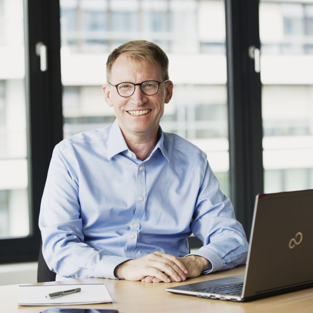 Portrait Stefan Baldi, Dean of Munich Business School